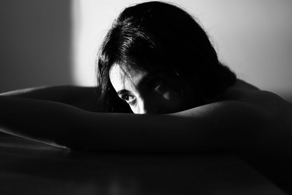 Edge, Martina Dalla Vecchia
Fotografia in bianco e nero di una ragazza