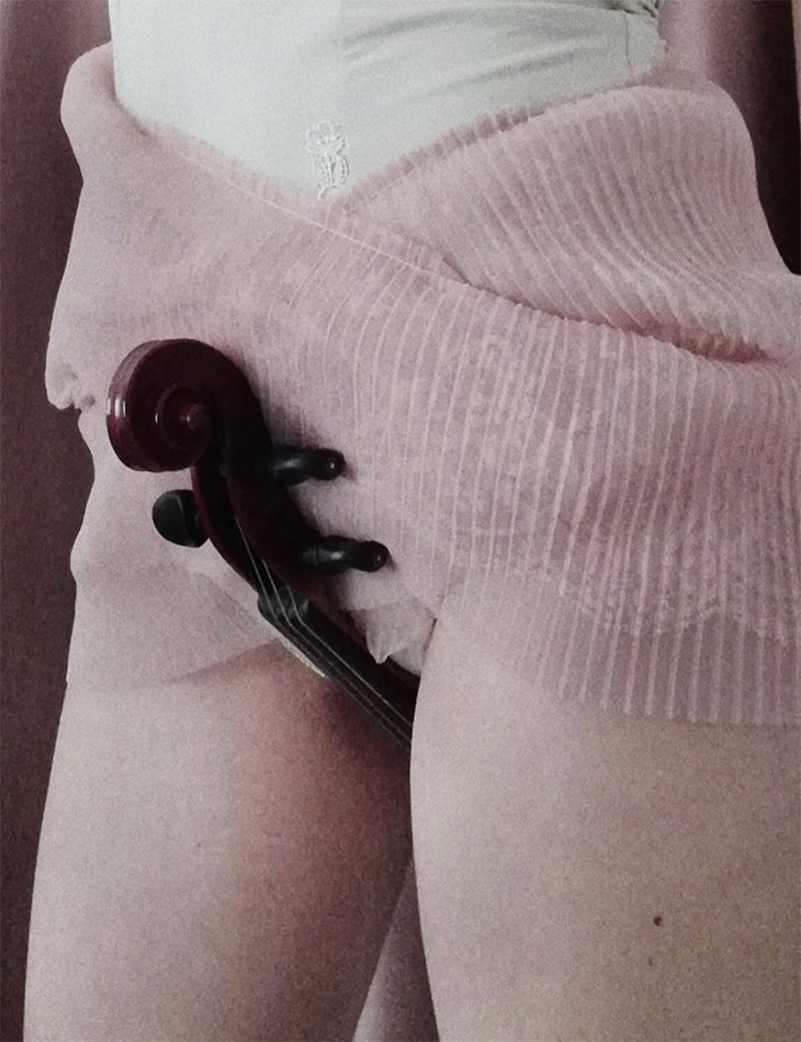 Laura Petra Simone, L'ermafrodita