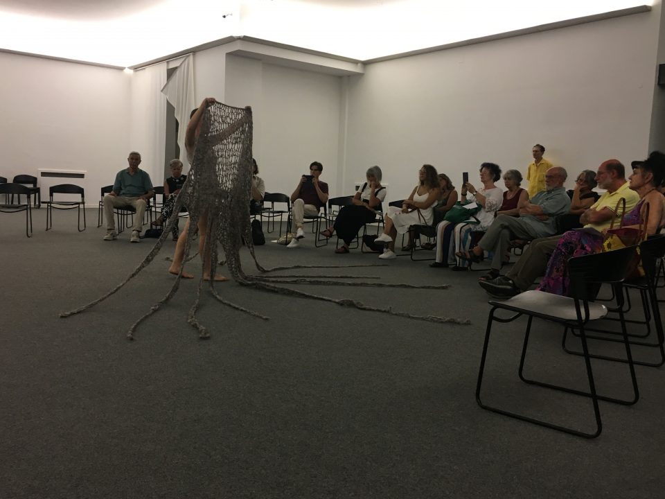 Giulia Santambrogio, Io vado a pescare, Performance, 2022