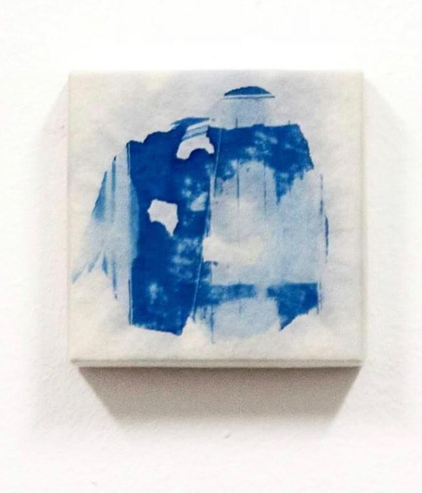 Daily memories-frammento 3, cyanotype on paper, 10x10 cm, 2017 -Virginia Dal Magro