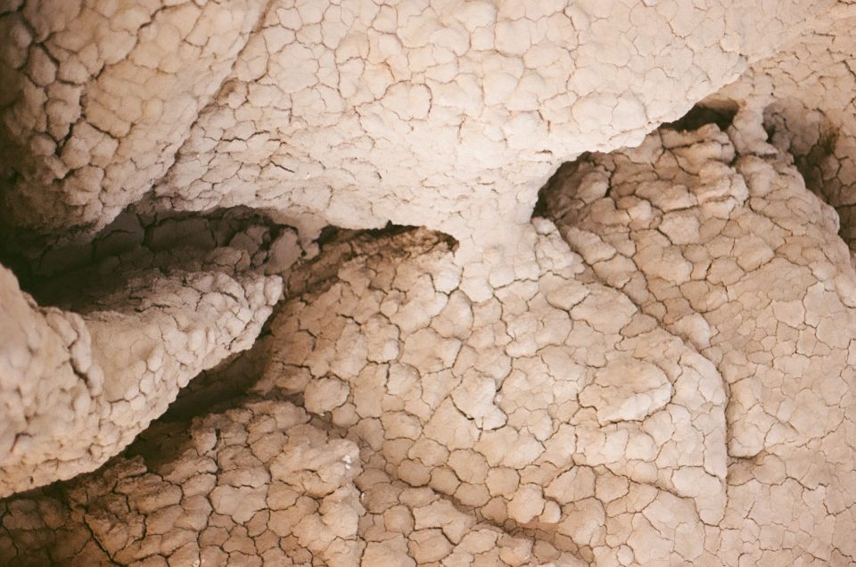 Angela Maria Cortese, "La nota della morte", fotografia, 2024.