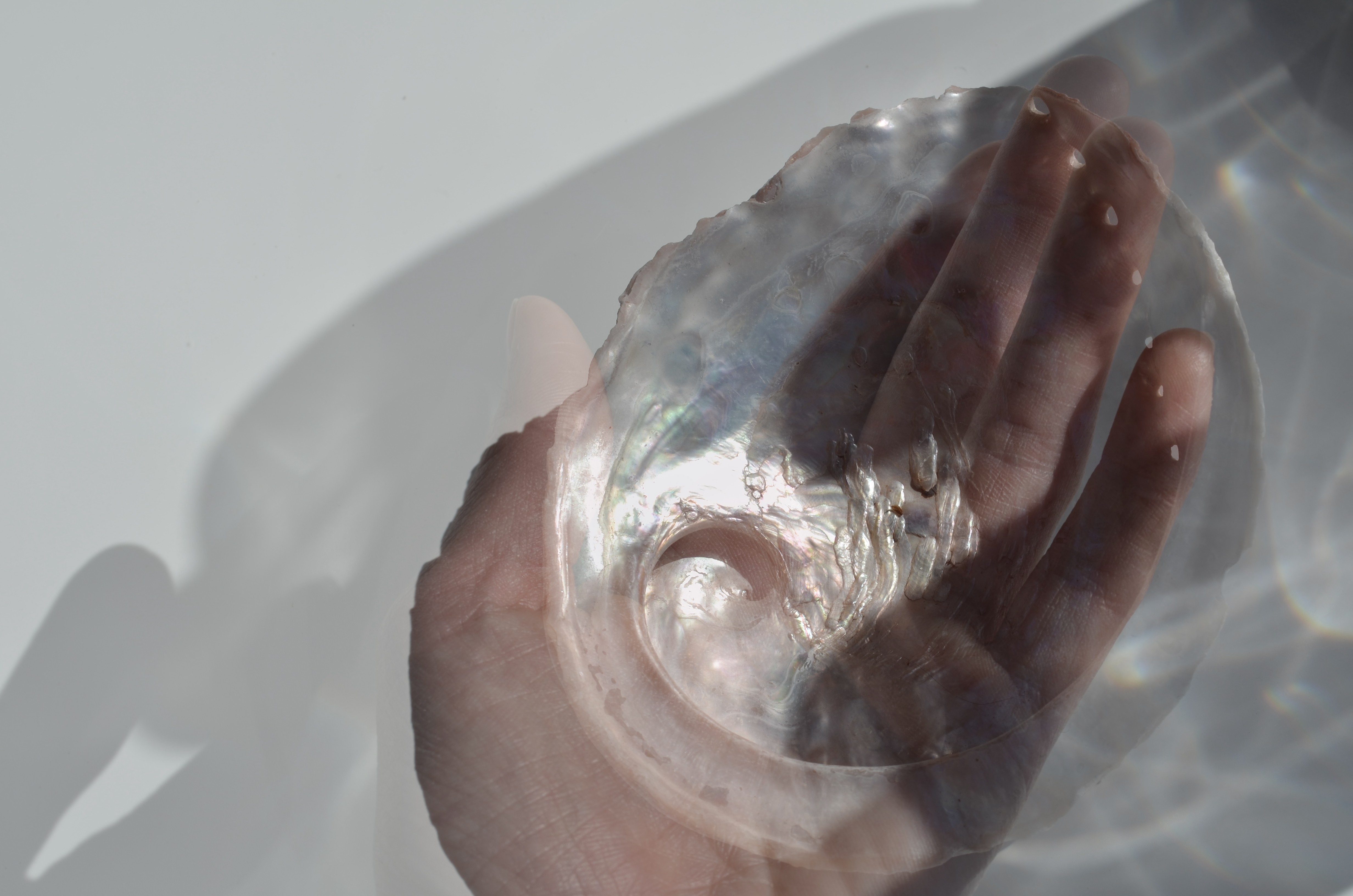 QUI-HA-SCRITTO-LA-LUCE-2-compressed